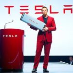 Musk to Face Questions on Tesla's Robotaxi Bets on Results Day